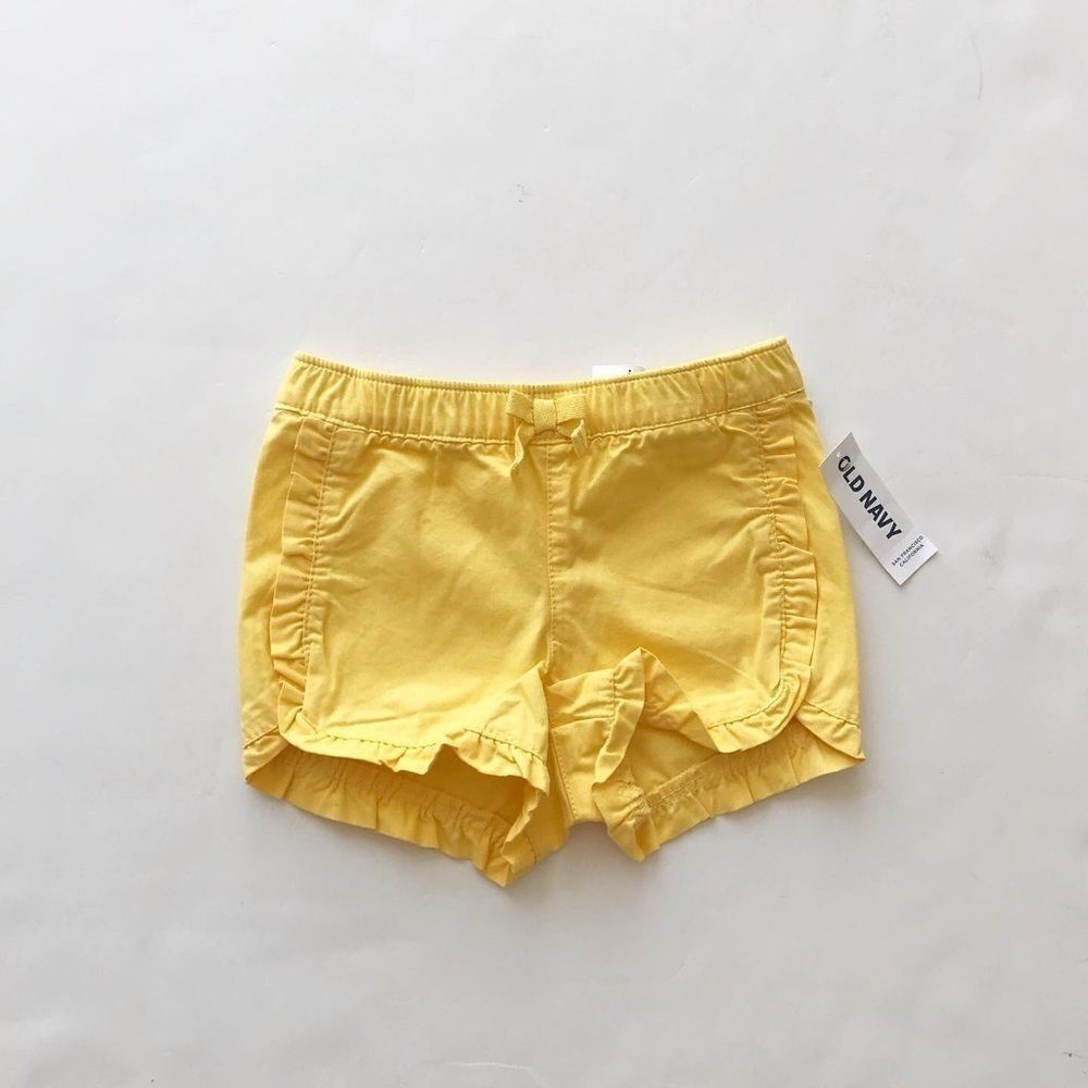 Old Navy NWT yellow ruffle shorts 18-24 months